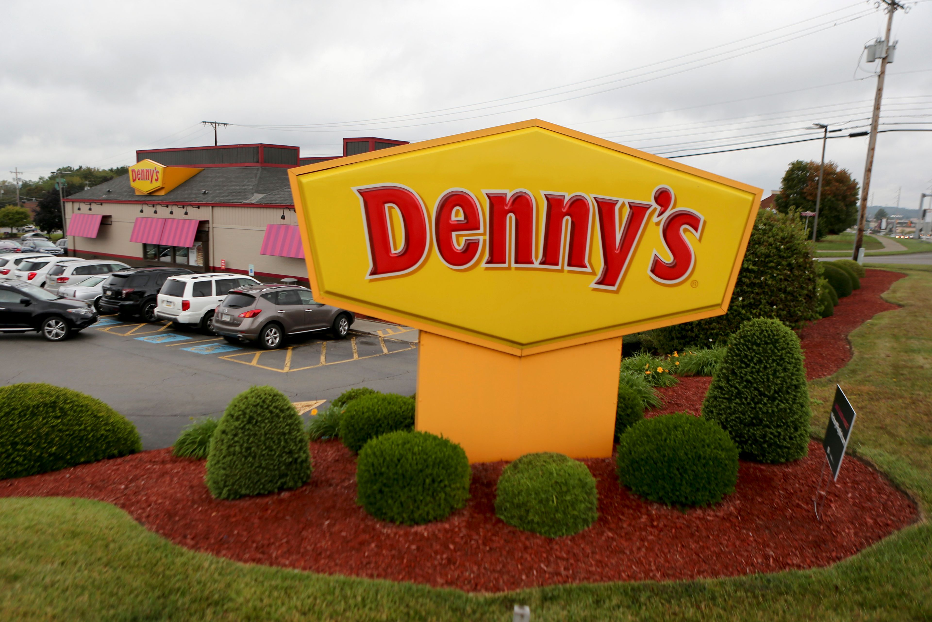 Denny's says it expects to close 150 locations by the end of 2025