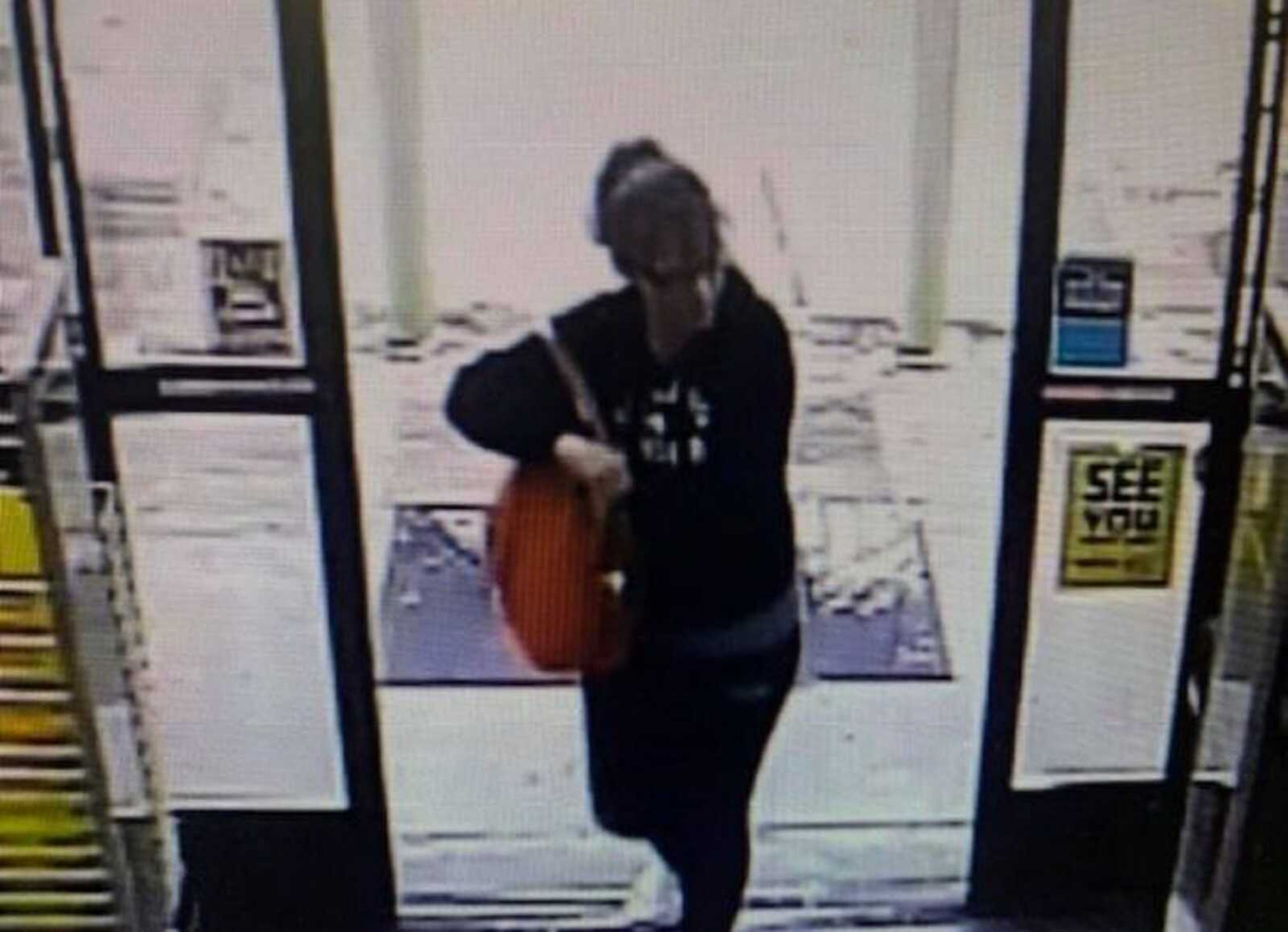 Sheriff's office seeks identity of counterfeiting suspect